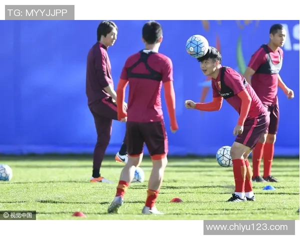 足球球星专用足球袜解析提升比赛表现与舒适度的秘密装备